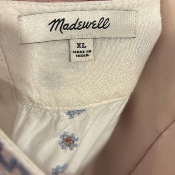 Madewell Cross Stitch Cottagecore
Boho Floral Button Back Top Size XL - Picture 6 of 10